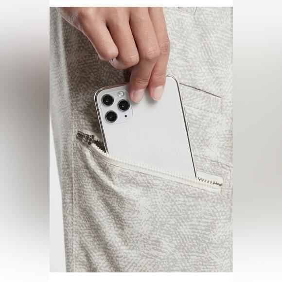 Athleta Venture Joggers Size 4 Printed Pant Viper Grey Workout Stretch Comfy - Picture 11 of 16